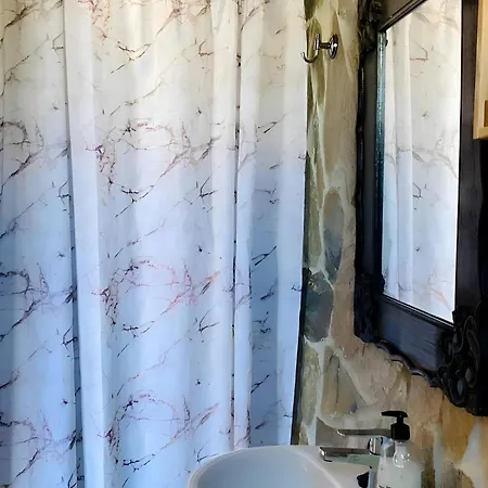 Amplio Con Piscina Privada Terraza Y Barbacoa Cerca Del Pueblo 木屋 *