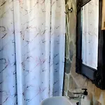 Amplio Con Piscina Privada Terraza Y Barbacoa Cerca Del Pueblo בקתה *