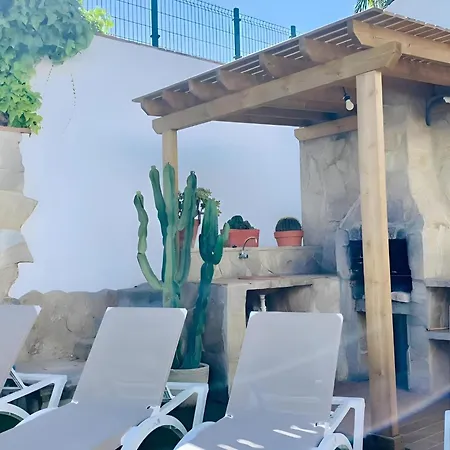 شاليه Amplio Con Piscina Privada Terraza Y Barbacoa Cerca Del Pueblo *