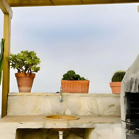 Amplio Con Piscina Privada Terraza Y Barbacoa Cerca Del Pueblo