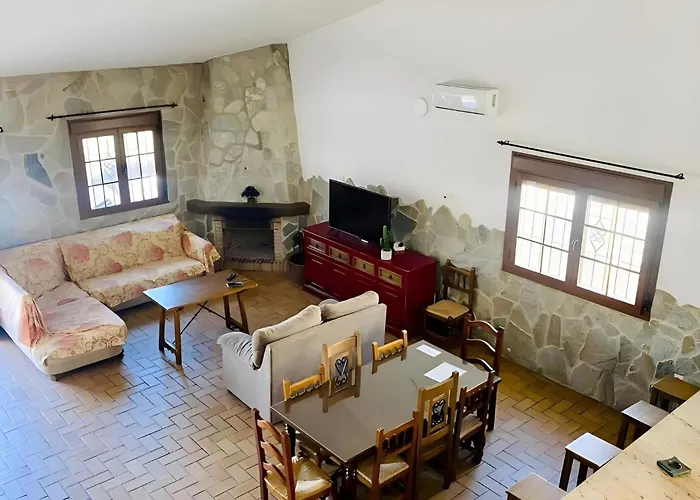 شاليه Amplio Con Piscina Privada Terraza Y Barbacoa Cerca Del Pueblo
