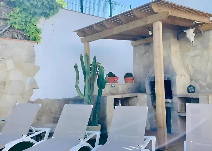 شاليه Amplio Con Piscina Privada Terraza Y Barbacoa Cerca Del Pueblo *
