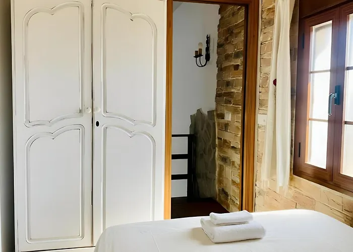 Amplio Con Piscina Privada Terraza Y Barbacoa Cerca Del Pueblo * كونيل ذي لا فرونتيرا