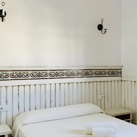 Amplio Con Piscina Privada Terraza Y Barbacoa Cerca Del Pueblo *